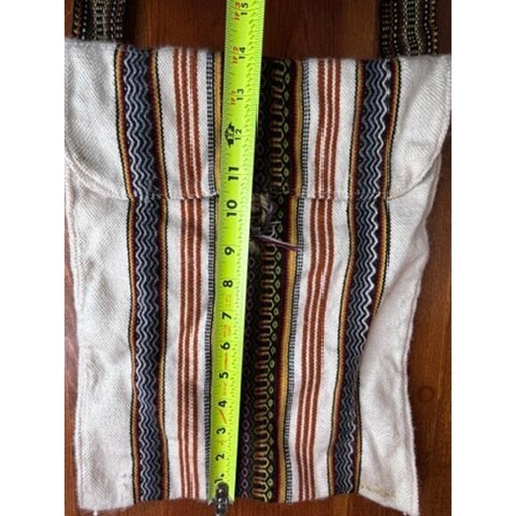 Handmade Hualhuas Shoulder Bag Alpaca Button Boho Shoulder Bag Tote 11.5 x 14" - Picture 9 of 12